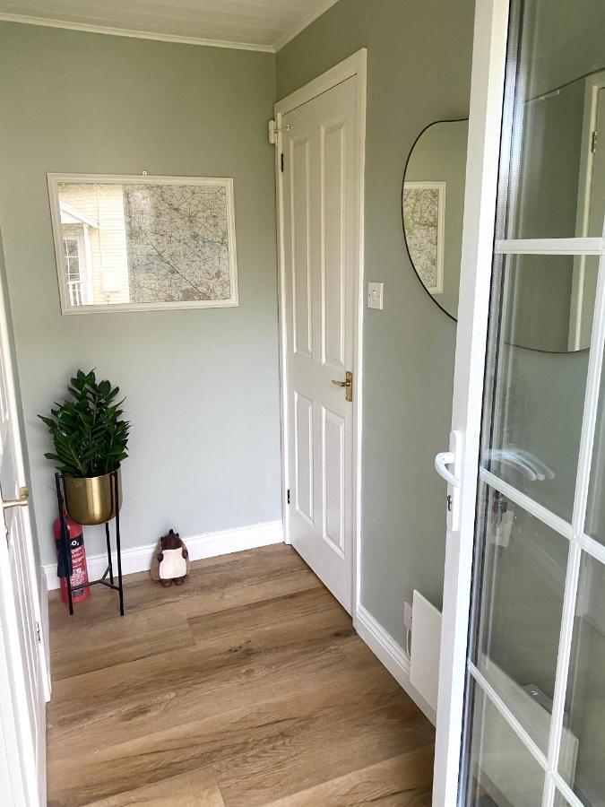 Emerald House * South Cerney