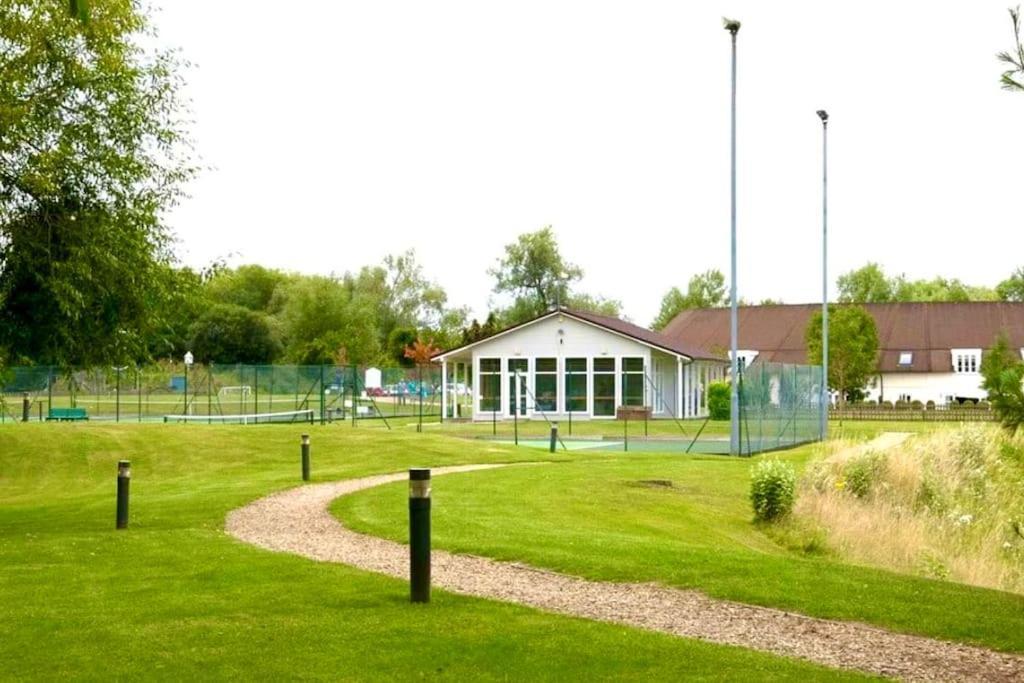 Emerald House Holiday home South Cerney